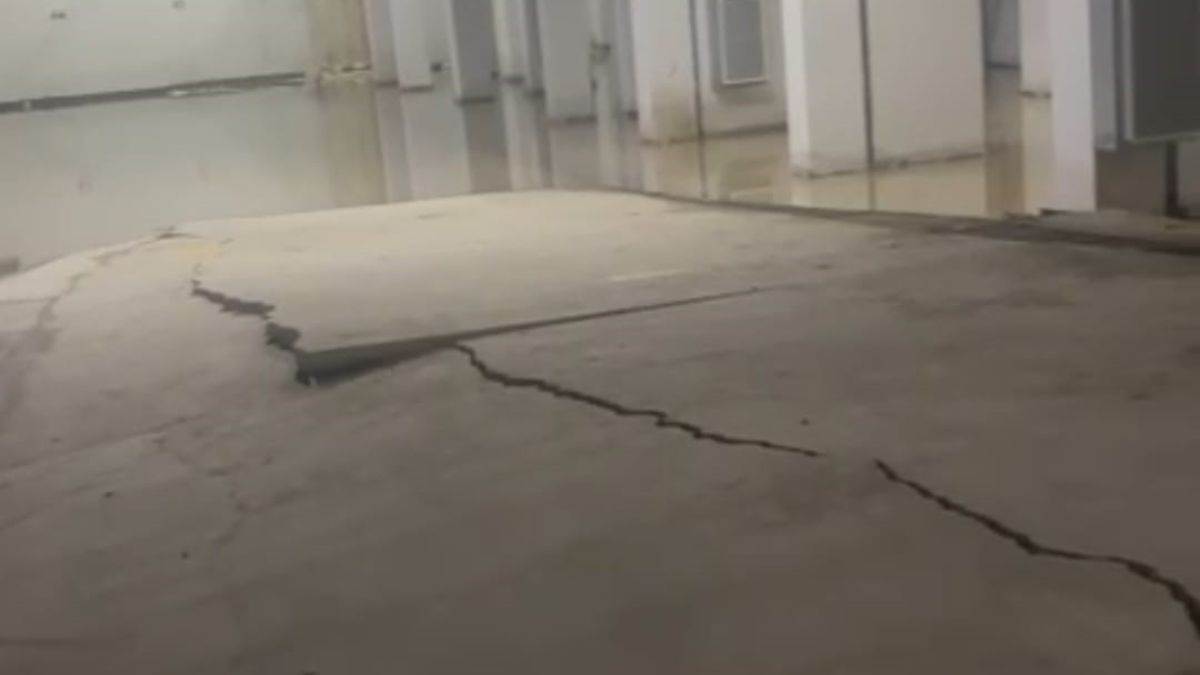 ncr dwarka dda flat ground water eruption causes panic among residents