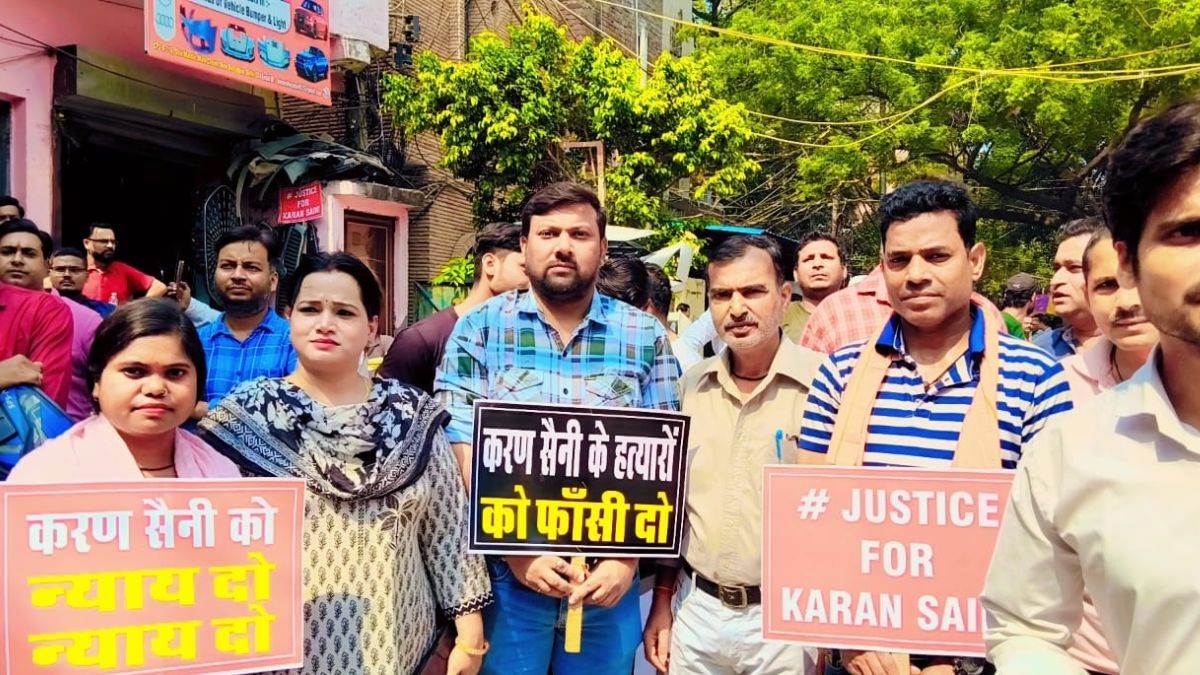 ncr east delhi crime protest erupts over teens murder in seelampur