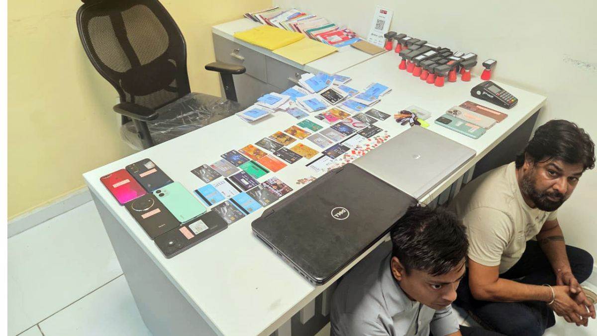 ncr new delhi cyber police busts fake narcotics bureau officer gang