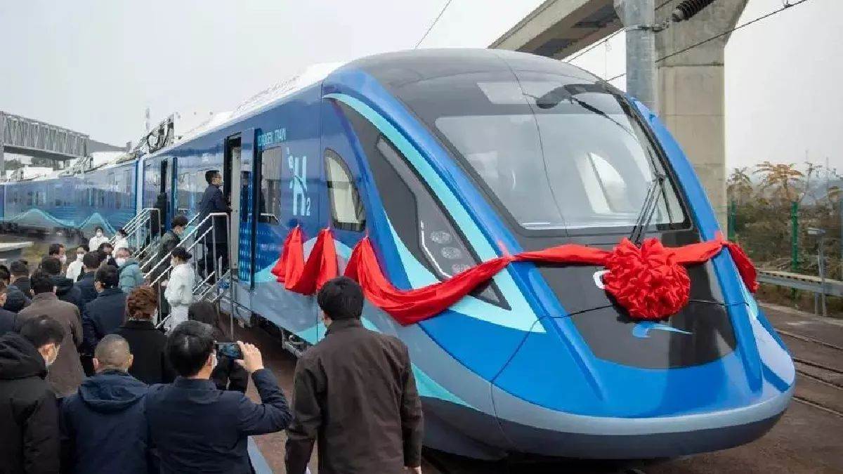 the countrys first hydrogen train is ready to run how far has the plant work progressed