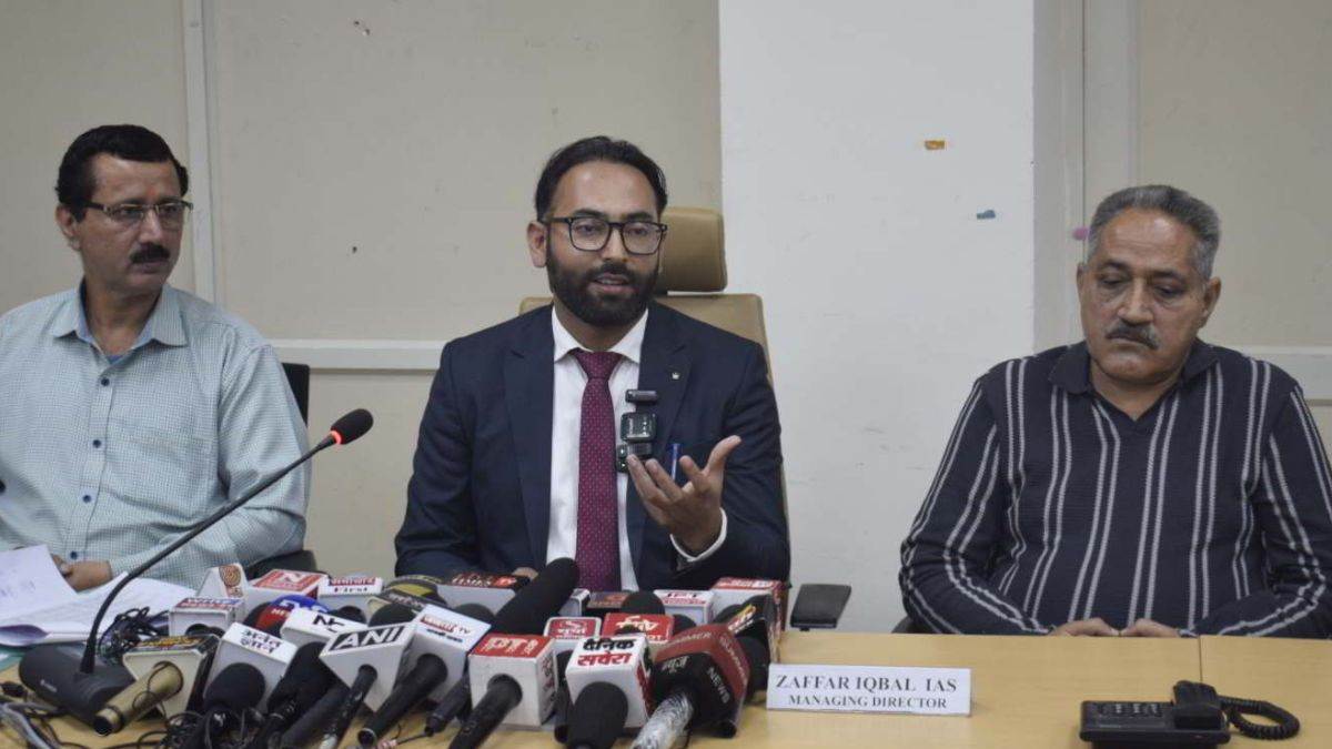 kangra bank to reduce npa announces new recruitments says md zafar iqbal