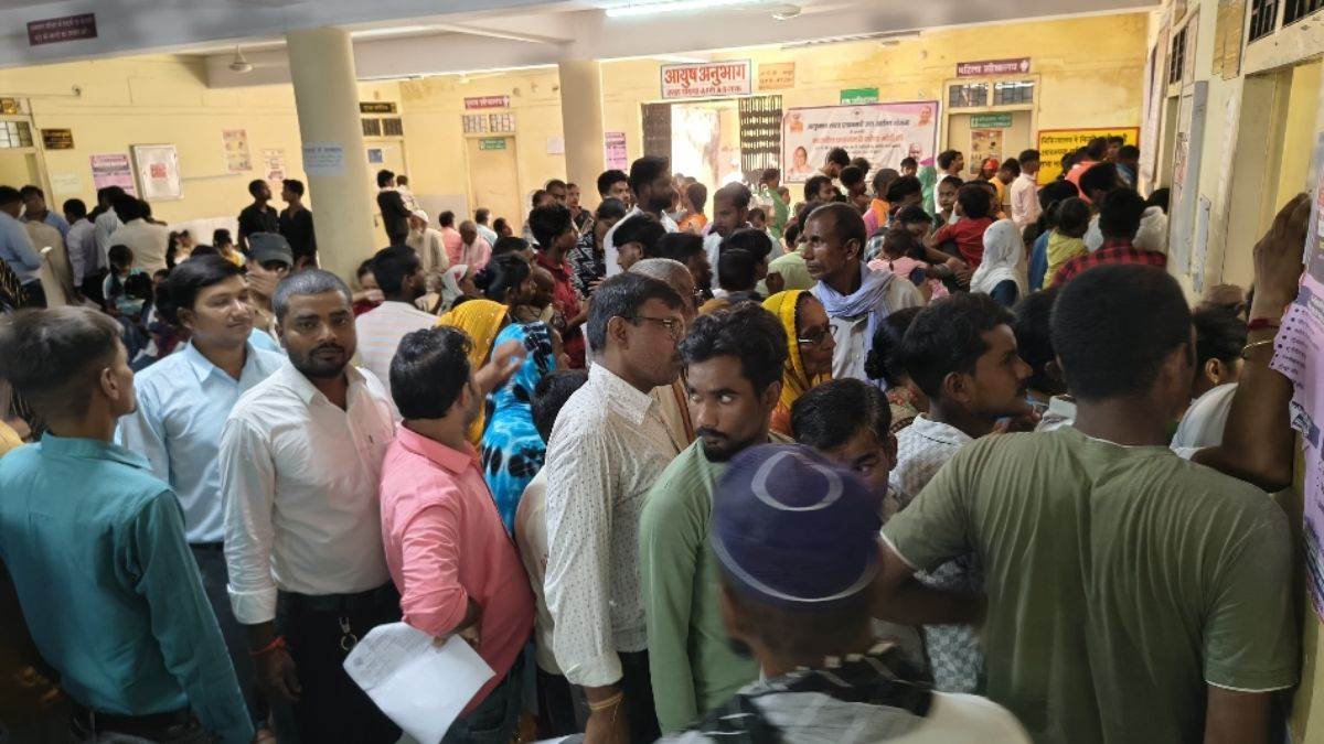 fever and stomach ailments surge due to weather changes in maharajganj