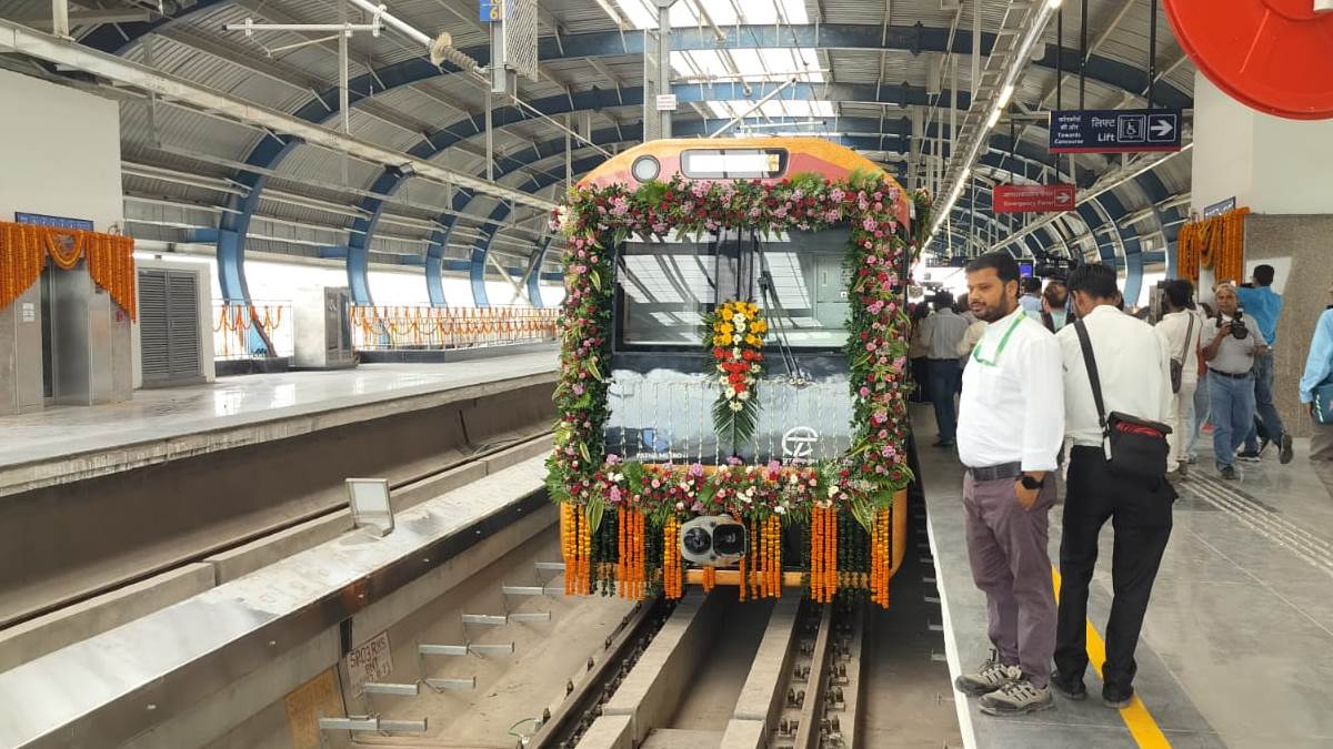 patna metro passengers can enjoy its journey from tuesday the metro will run between new isbt zero mile and bhootnath station
