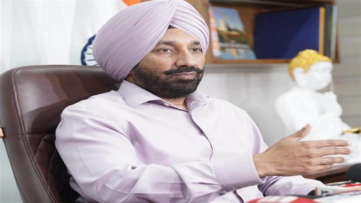 plea for rescue of punjabi youth stranded in russia duped by promises of lucrative jobs and forced to join the army