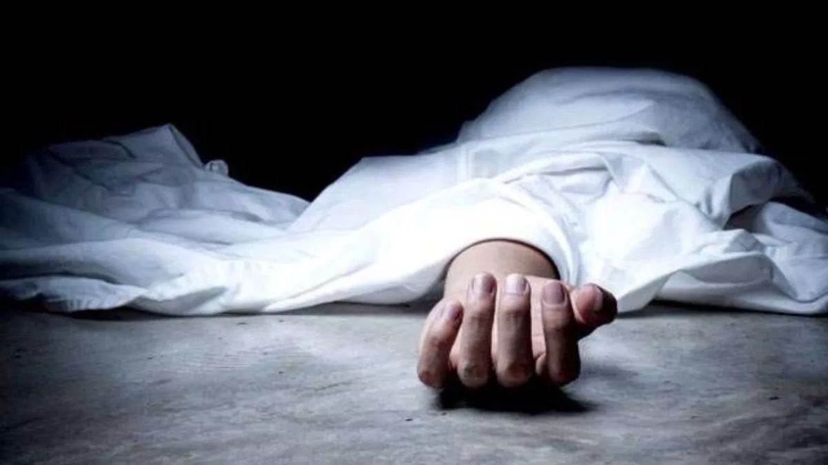 sagar news distressed man ends life after panchayat dispute in mainpani village