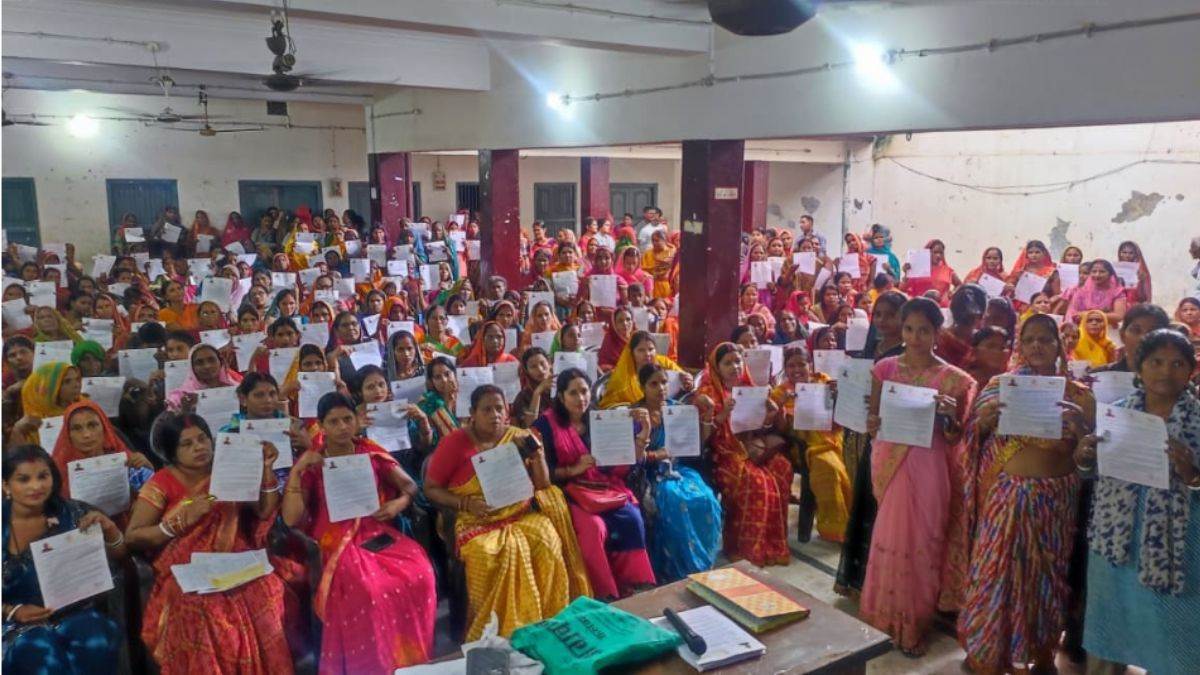cm mahila rojgar yojana 3492 jeevika didis of madhepura received rs 10000 in their accounts