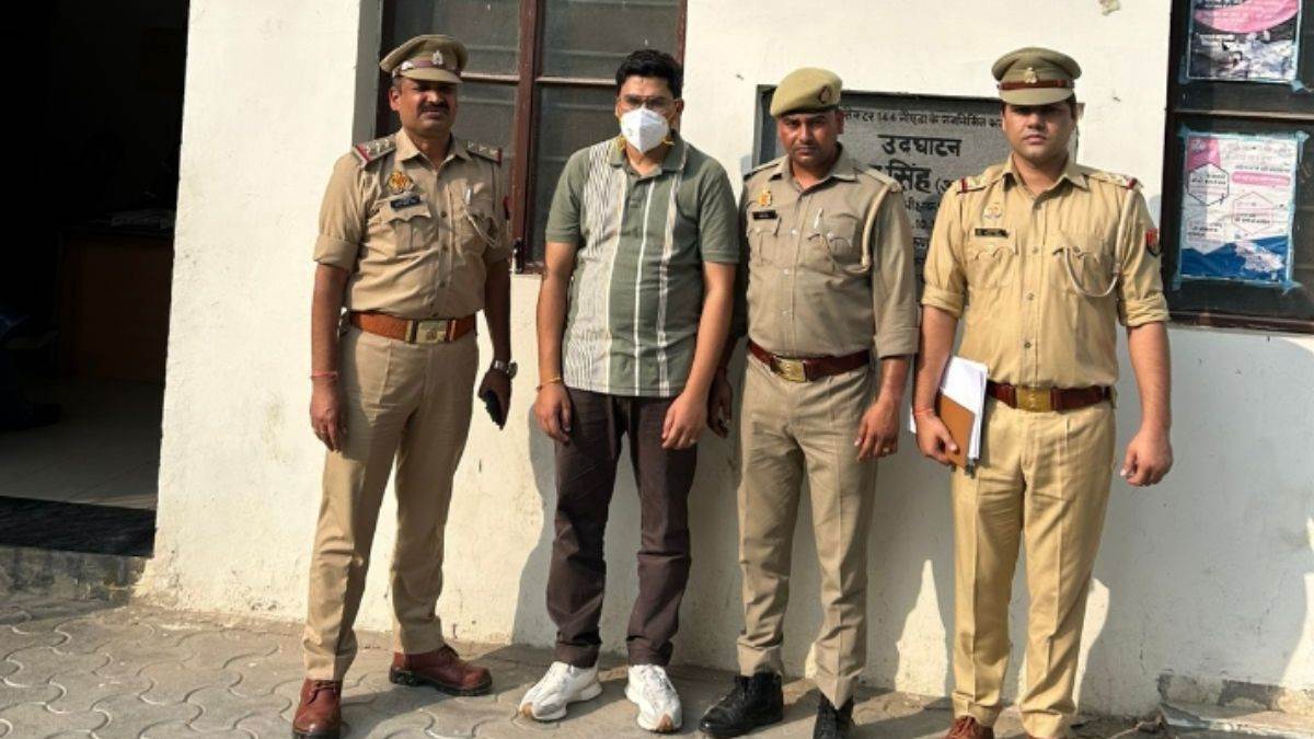 ncr ca arrested for 1 crore tax fraud in noida