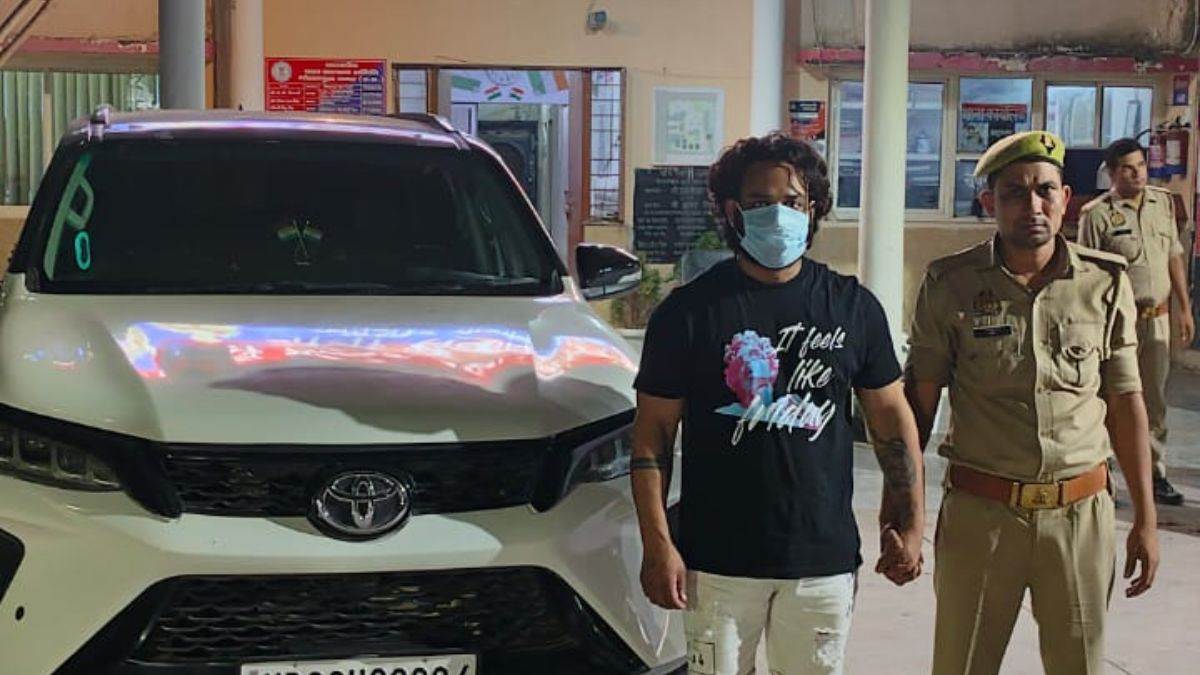 ncr noida news fortuner driver arrested for assaulting sanitation worker with pistol