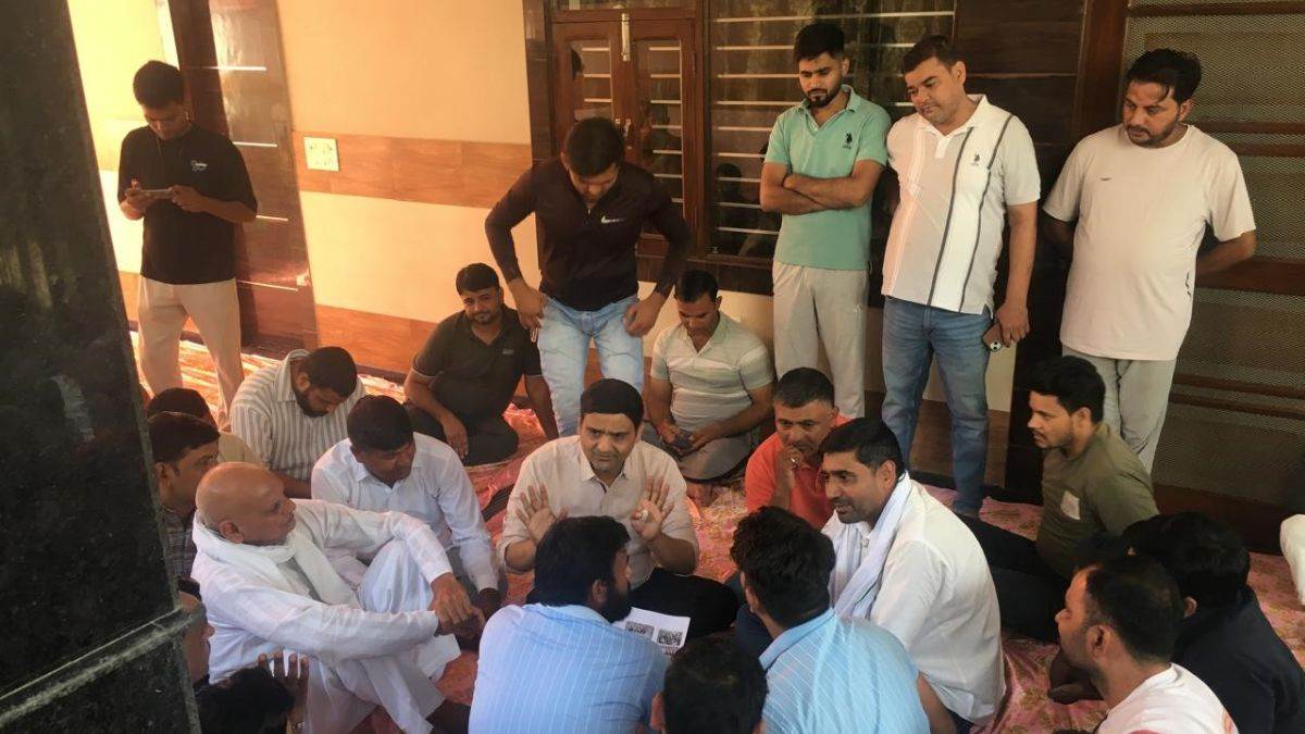 ncr noida airport job crisis 300 youth await employment after land acquisition