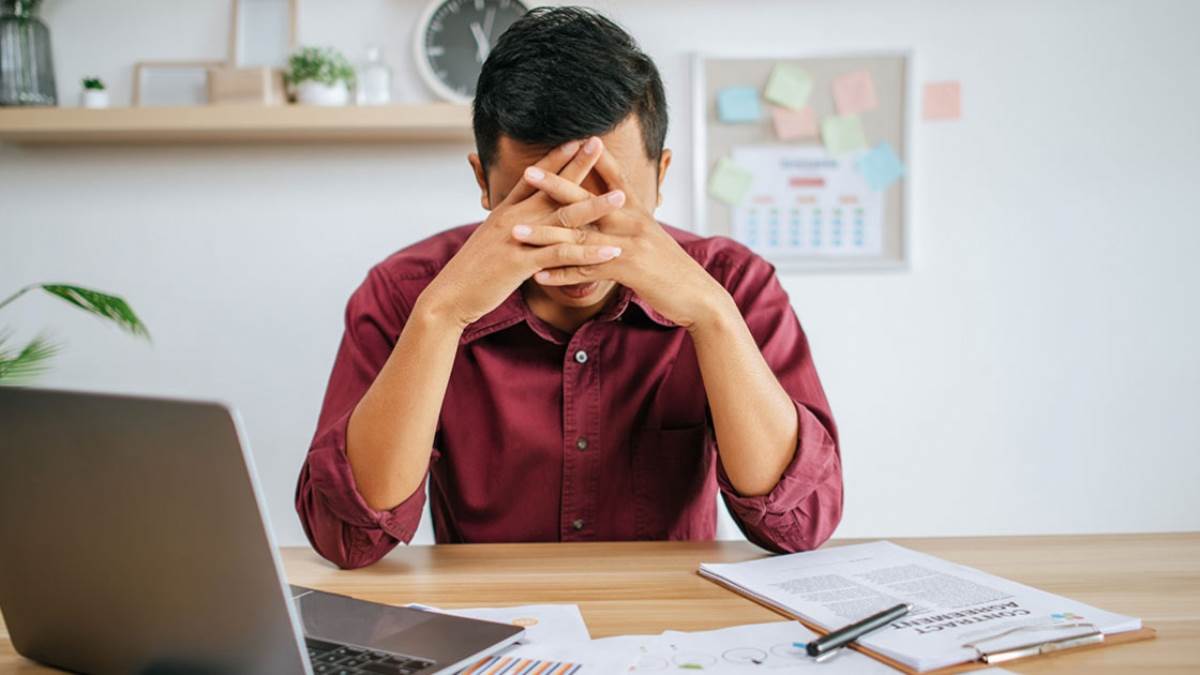 viral whatsapp chat manager denies leave for employee with headache
