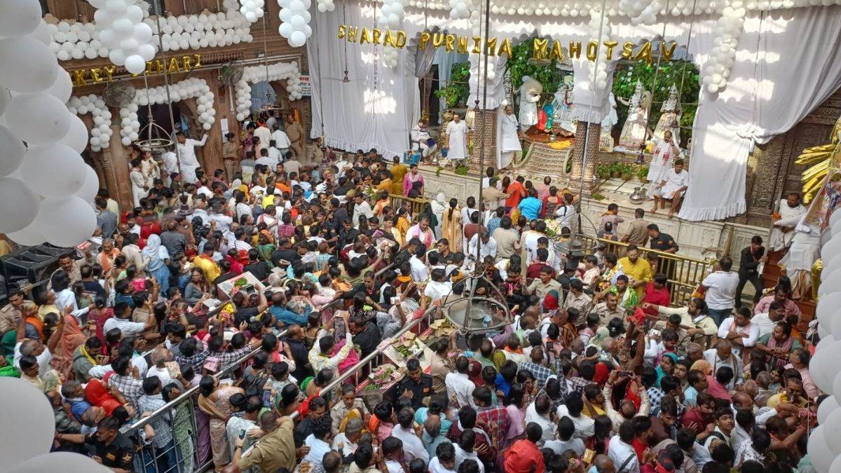 banke bihari temple sevaits dispute delays darshan on sharad purnima