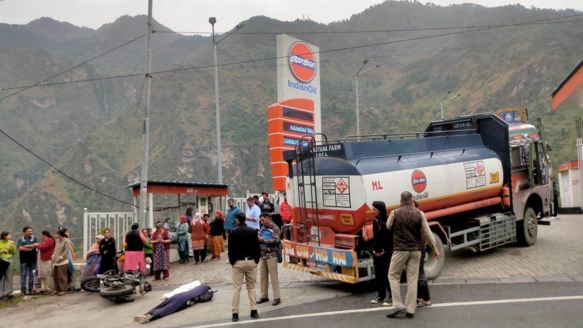 himachal pradesh accident mumbai tourist dies in shimla bike tanker crash