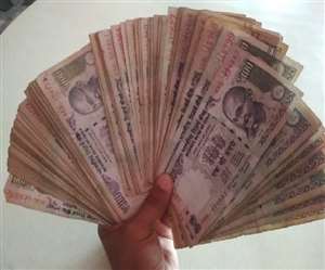 भारतीय रुपये के लिए प्रतीकात्मक तस्वीर PC: Jagran