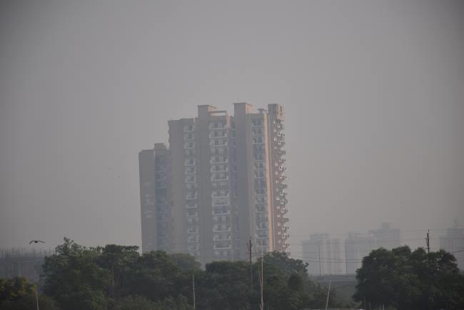 दमघोंटू प्रदूषण से बिगड़ गई शहर की हवा