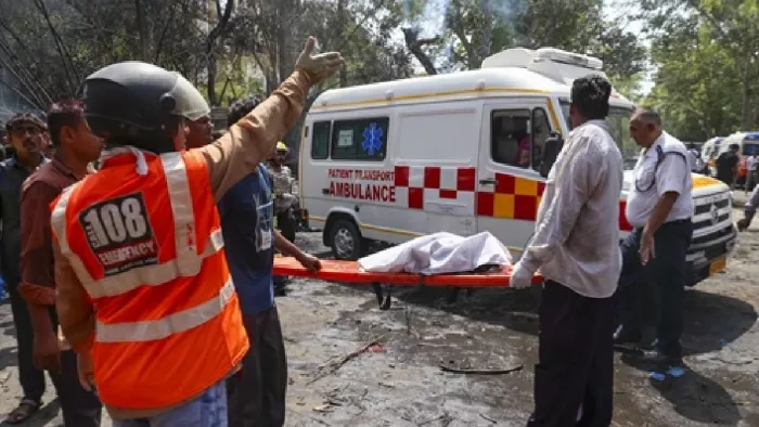 Mayday Mayday Mayday तब बोला जाता है जब कोई विमान और उसमें बैठे यात्री खतरे में होते हैं।