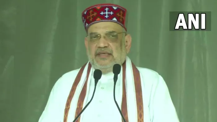 केंद्रीय मंत्री अमित शाह ने रविवार को नगरोटा बगवां विधानसभा क्षेत्र में चुनावी हुंकार भरी।