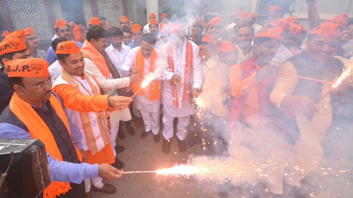 https://www.jagranimages.com/images/newimg/06112022/06_11_2022-gola_gokarnath_assembly_by_election_result_23186620.jpg