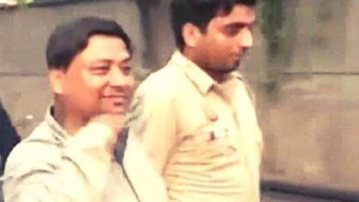 फिल्म 'पुष्पा' के हीरो की तरह स्टाइल मारने वाला अंसार जमानत मिलने के अगले ही दिन गिरफ्तार