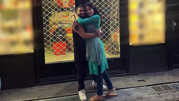 Janhvi Kapoor Boyfriend: जाह्नवी कपूर जल्द वरुण धवन का साथ फिल्म बवाल में भी नजर आएंगी।