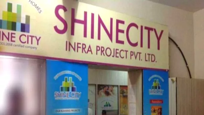 Shine City Fraud Case: साढ़े छह लाख स्क्वायर मीटर भूमि खरीदी और 40 गुणा अधिक दाम पर बेची।