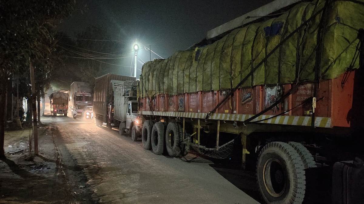 ncr tikri border in bahadurgarh strict on diesel vehicles below bs5