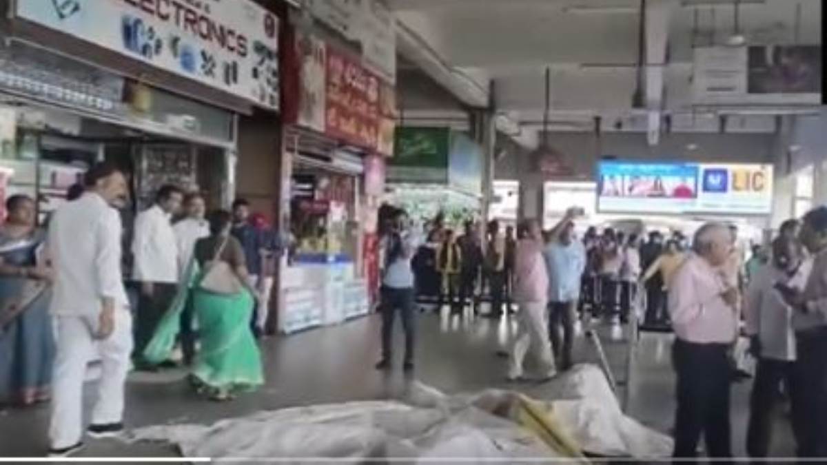 https://www.jagranimages.com/images/newimg/06112023/06_11_2023-andhra_pradesh_news_23574289.jpg
