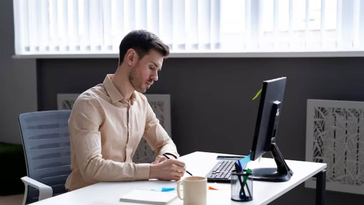 https://www.jagranimages.com/images/newimg/06112023/06_11_2023-prolonged_sitting_23574409.jpg
