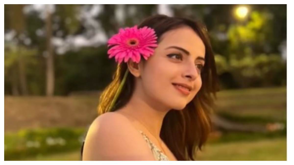 https://www.jagranimages.com/images/newimg/06112023/06_11_2023-shrenu_parekh_23574381.jpg