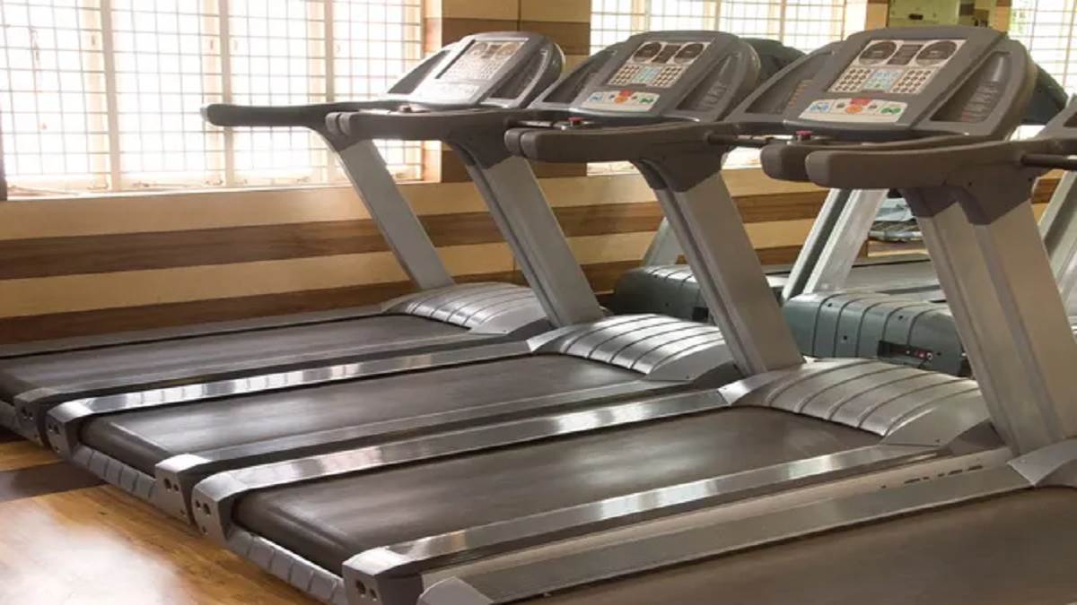 https://www.jagranimages.com/images/newimg/06112024/06_11_2024-treadmill-for-workout_23827063.jpg
