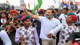 भाजपा कार्यालय के बाहर से गुजरे तो राहुल ने दी फ्लाइंग किस