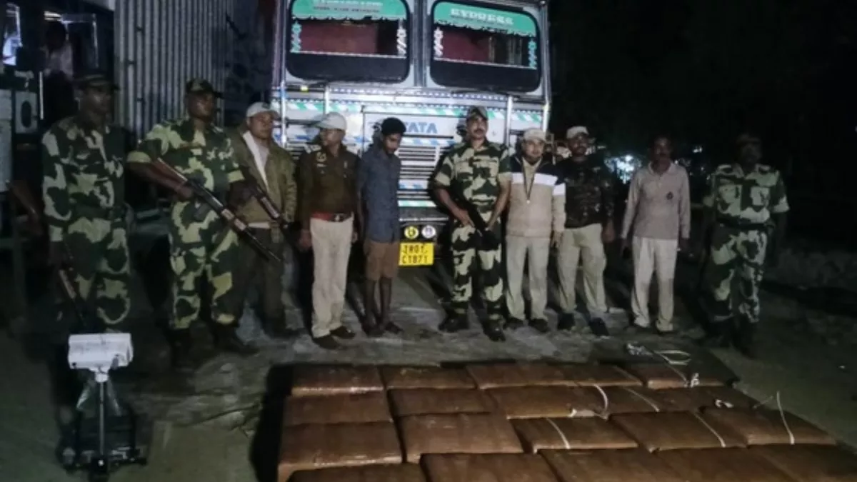 Assam News:  असम-त्रिपुरा सीमा के पास से पुलिस ने 400 किलो गांजा किया जब्त, कीमत 40 लाख रुपये