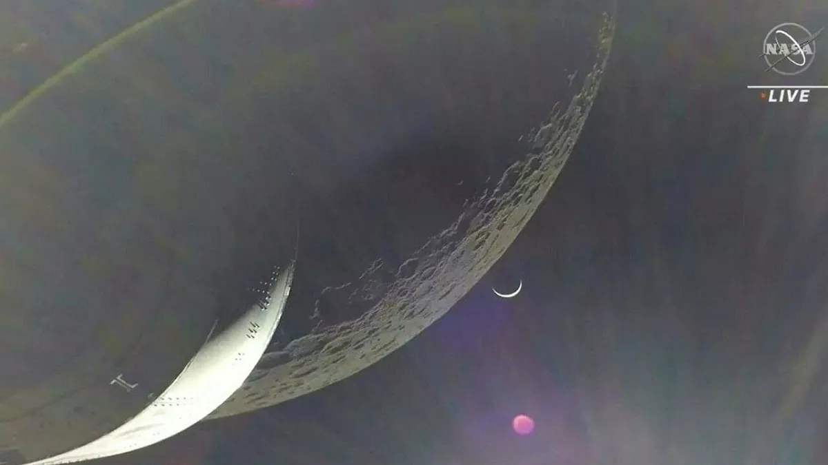 चंद्रमा मिशन कर पृथ्वी की ओर रवाना हुआ NASA का ओरियन अंतरिक्ष यान (फोटो एएफपी)
