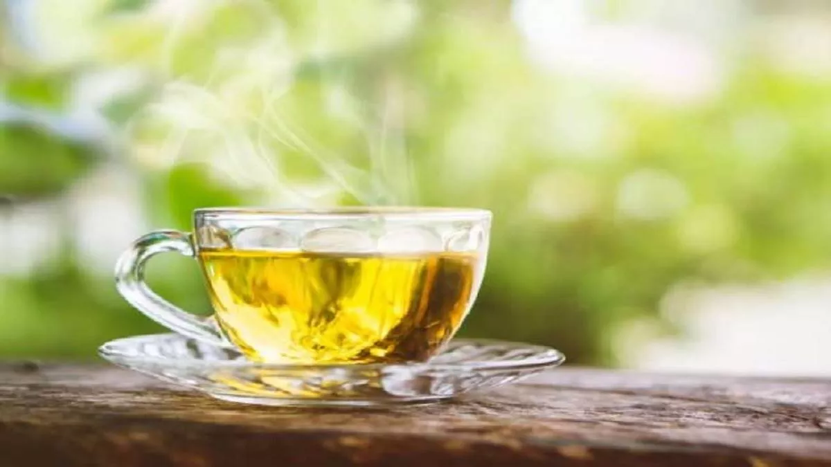 Health Benefits of Herbal Tea: पेट संबंधी विकारों को दूर करने के लिए रोजाना सुबह पिएं ये चाय