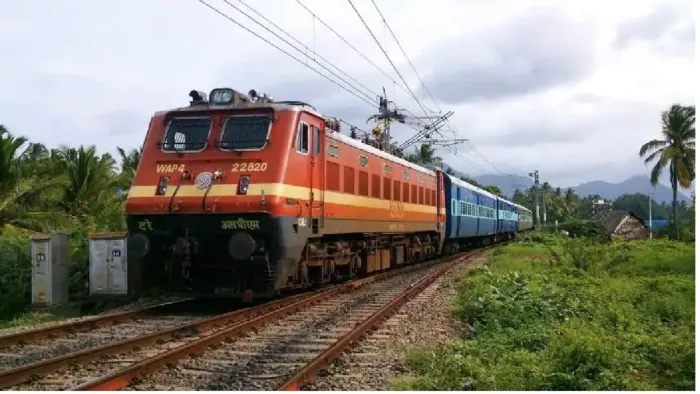 वित्तीय वर्ष 2019-20 में भारतीय रेलवे ने यात्री टिकटों पर 59,837 करोड़ रुपये की सब्सिडी दी। (फाइल फोटो)