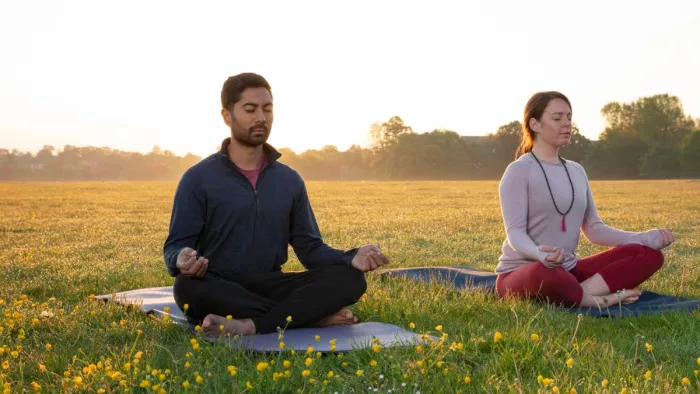 Pranayam Tips: प्राणायाम करते वक्त ध्यान रखें ये बातें
