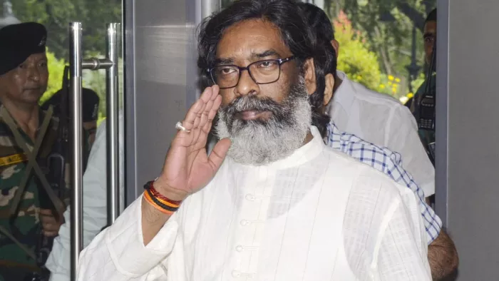 हेमंत सोरेन की सरकार बनते ही शिक्षा सचिव ने लिए बड़े फैसले।