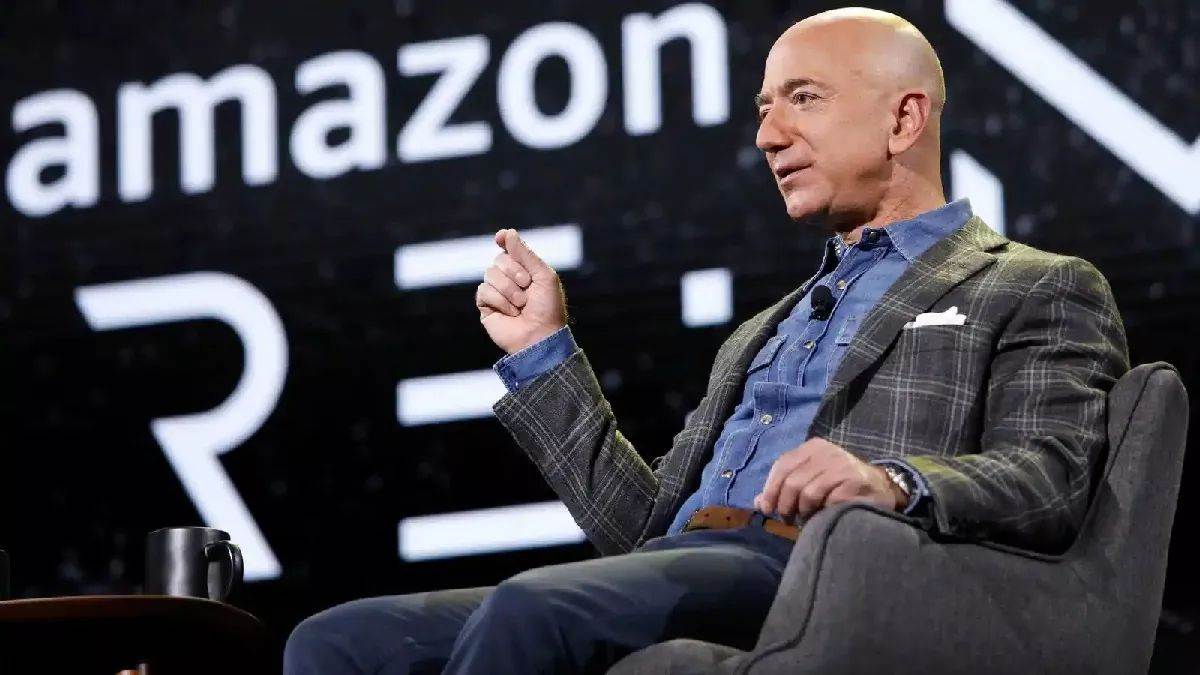 https://www.jagranimages.com/images/newimg/06122024/06_12_2024-jeff_bezos_23843229.jpg