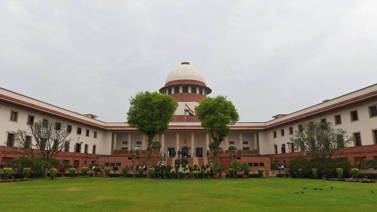 supreme court issues notice to cbi in agustawestland scam and anti sikh riot case