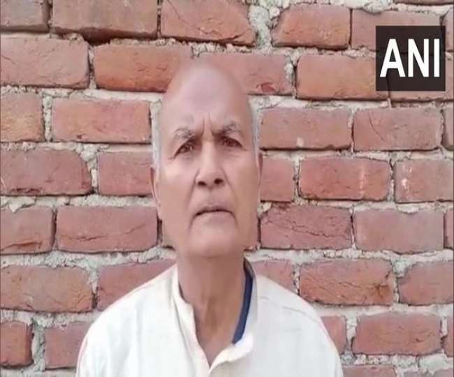 बिहार के बुजुर्ग ने 11 बार कोरोना टीका लेने के दावा करके सनसनी मचा दी है। (फोटो- एएनआइ)
