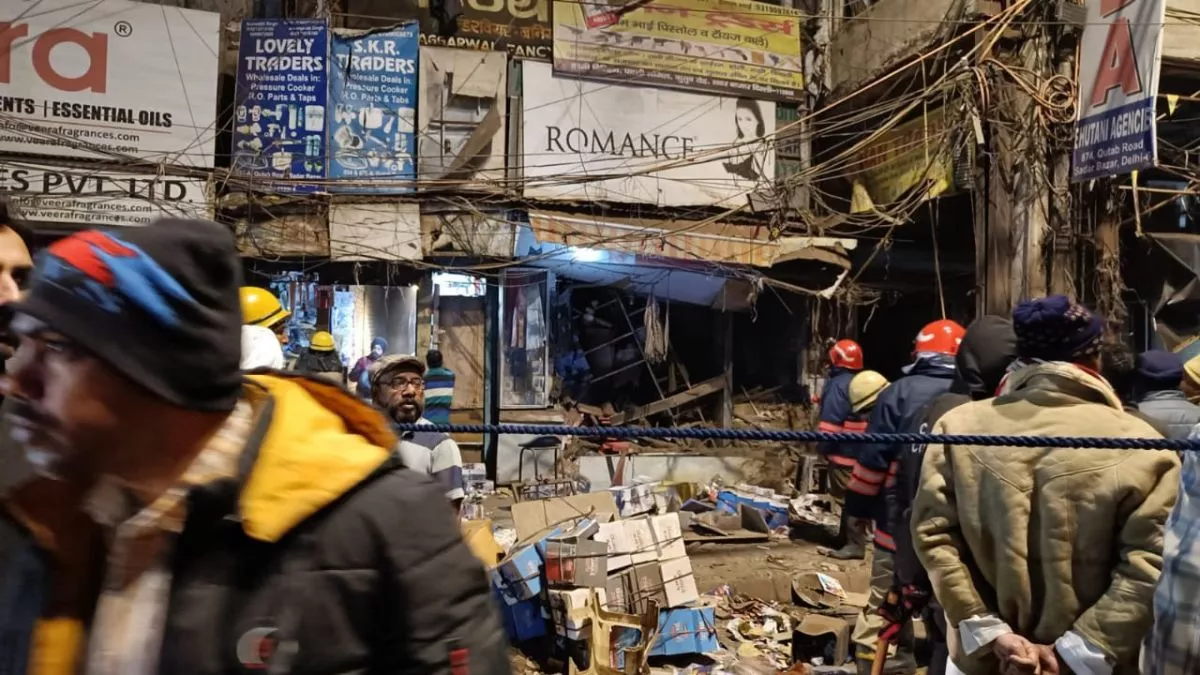 Delhi Blast: सदर बाजार की तीन मंजिला इमारत में विस्फोट, हादसे में एक की मौत और तीन लोग घायल