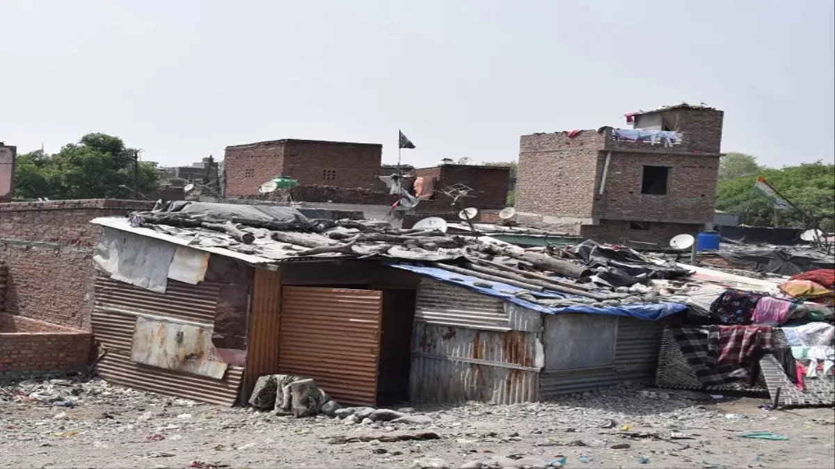 Unplanned Development अतिक्रमण और अनियोजित विकास शहरों के आवश्यक आधारभूत ढांचे के निर्माण में ...