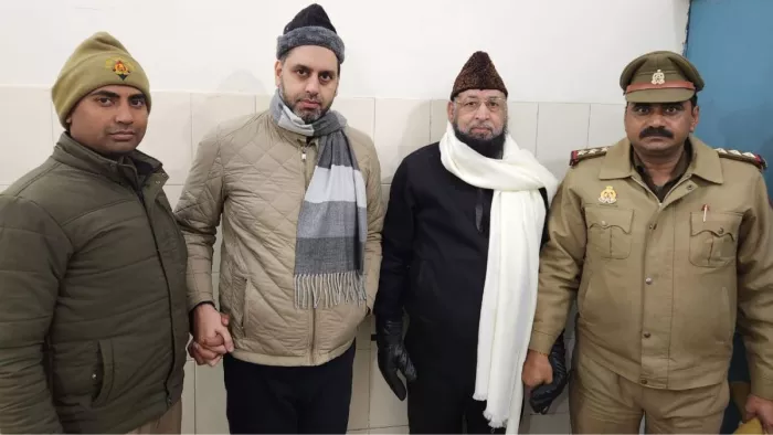 Meerut News: मेरठ पुलिस ने दिल्ली से गिरफ्तार किया पूर्व मंत्री याकूब कुरैशी और उसका बेटा।