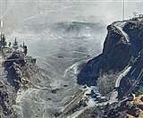 हाइड्रो प्रोजेक्ट का बांध टूटने से उत्तराखंड में बाढ़ का खतरा।