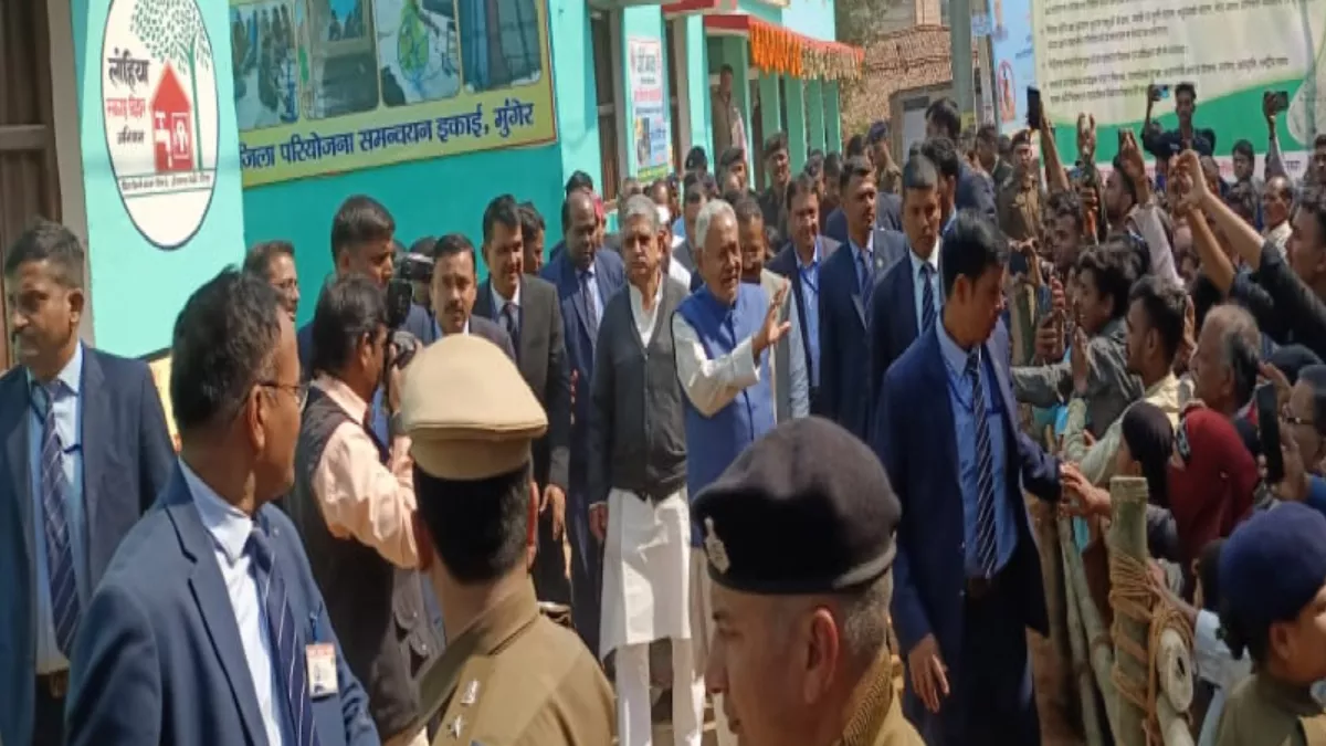 Samadhan Yatra Munger: जीविका दी‍दि‍यों से बोले CM नीतीश- आपके कहने पर शराब बैन की, बापू का सपना पूरा किया