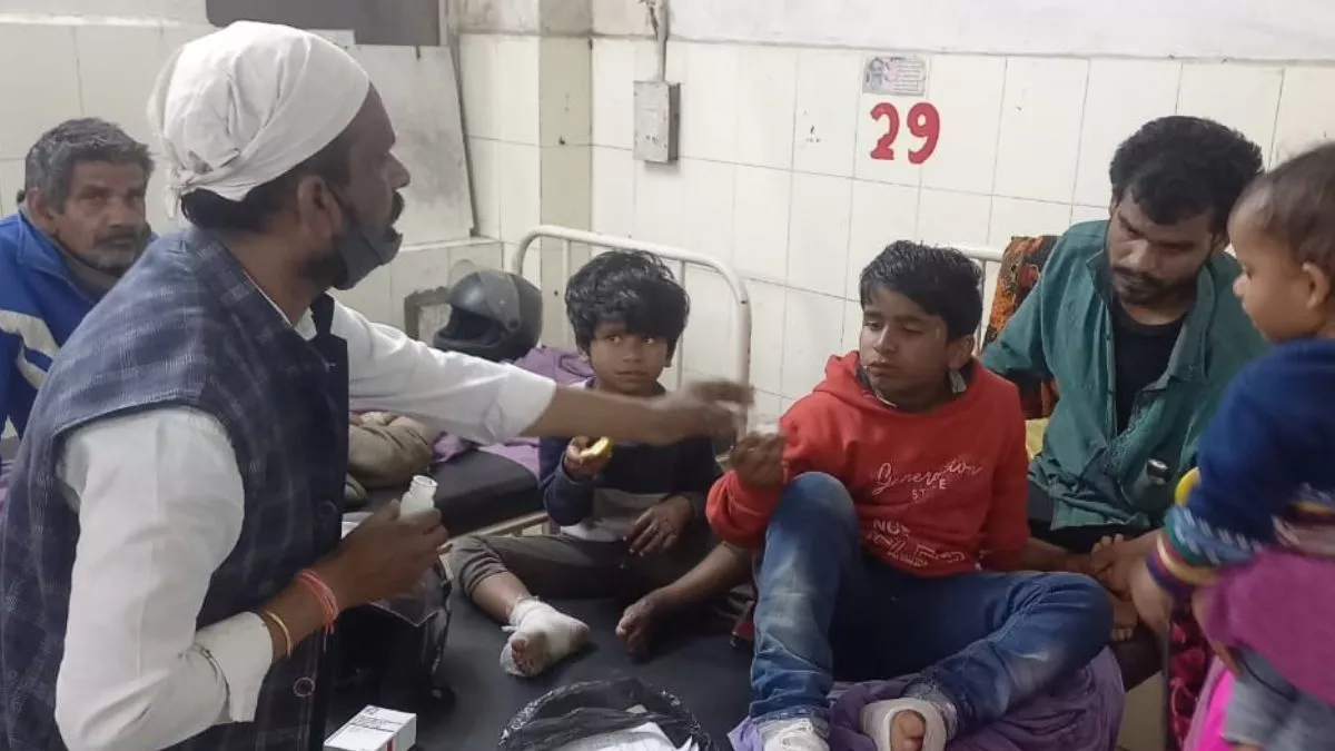 सिलेंडर में आग लगने से झुलसे दो बच्चों का चल रहा इलाज। जागरण