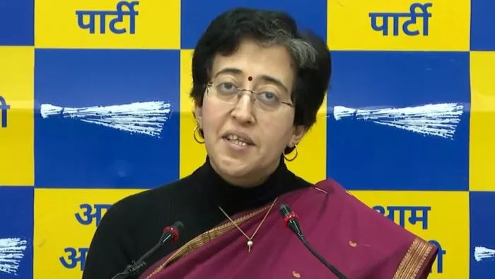 आतिशी का दावा- ED ने 16 घंटे की रेड में सीएम के निजी सचिव के घर नहीं ली कोई तलाशी