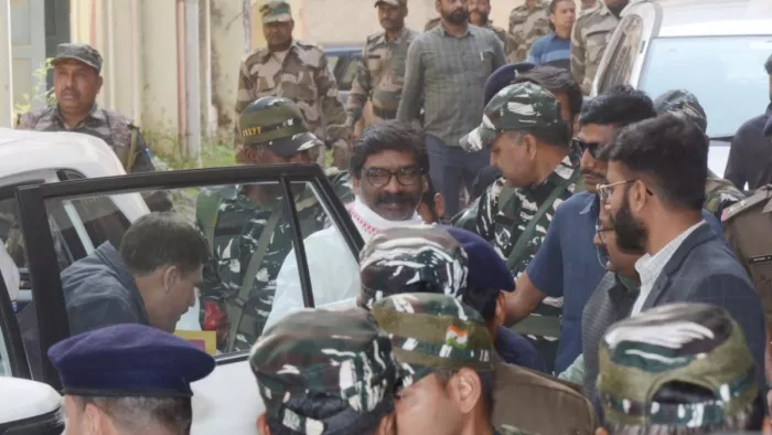 Hemant Soren: 'मुझे अंधेरे बेसमेंट में...', ED कस्टडी में कैसे कट रही जिंदगी;