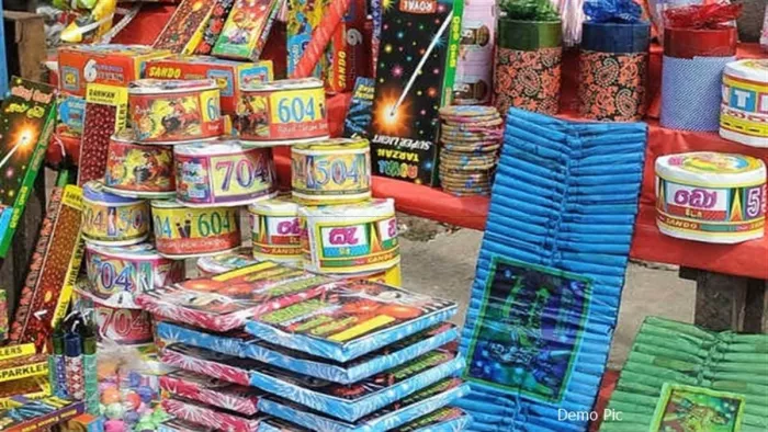 इंदौर में छह पटाखा गोदाम सील, तय होगी जिम्मेदारी। (प्रतीकात्मक तस्वीर)