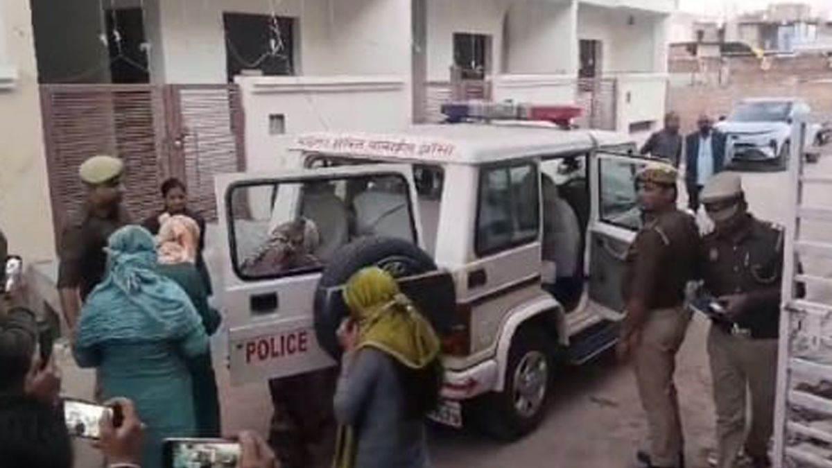 prostitution was going on in a rented house chaos ensued as soon as police arrived young men and women were caught in objectionable situations