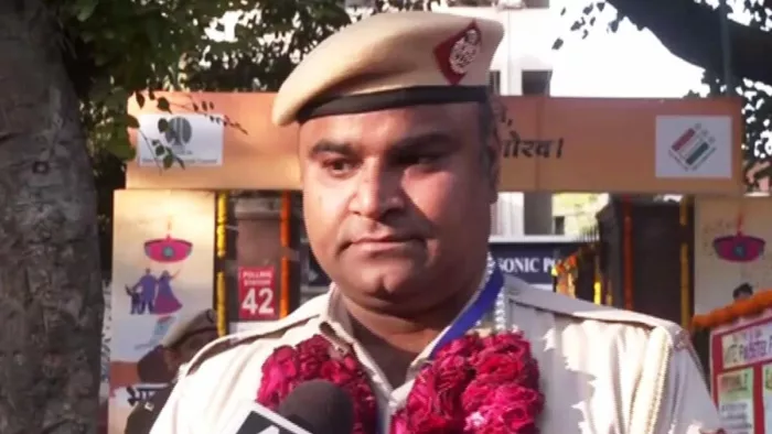 दिल्ली पुलिस के सिपाही पंकज शर्मा ने नई दिल्ली विधानसभा सीट से लड़ा चुनाव।